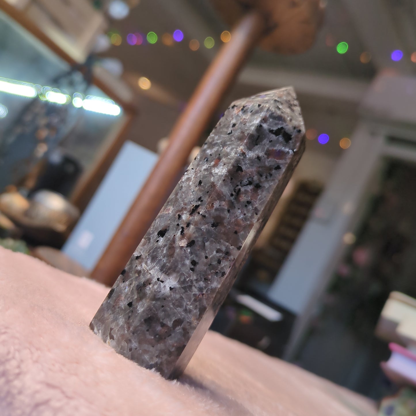 Yooperlite Pillar (YT03)