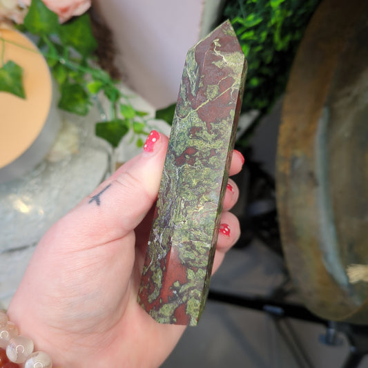 Dragon's Blood Jasper Description Download