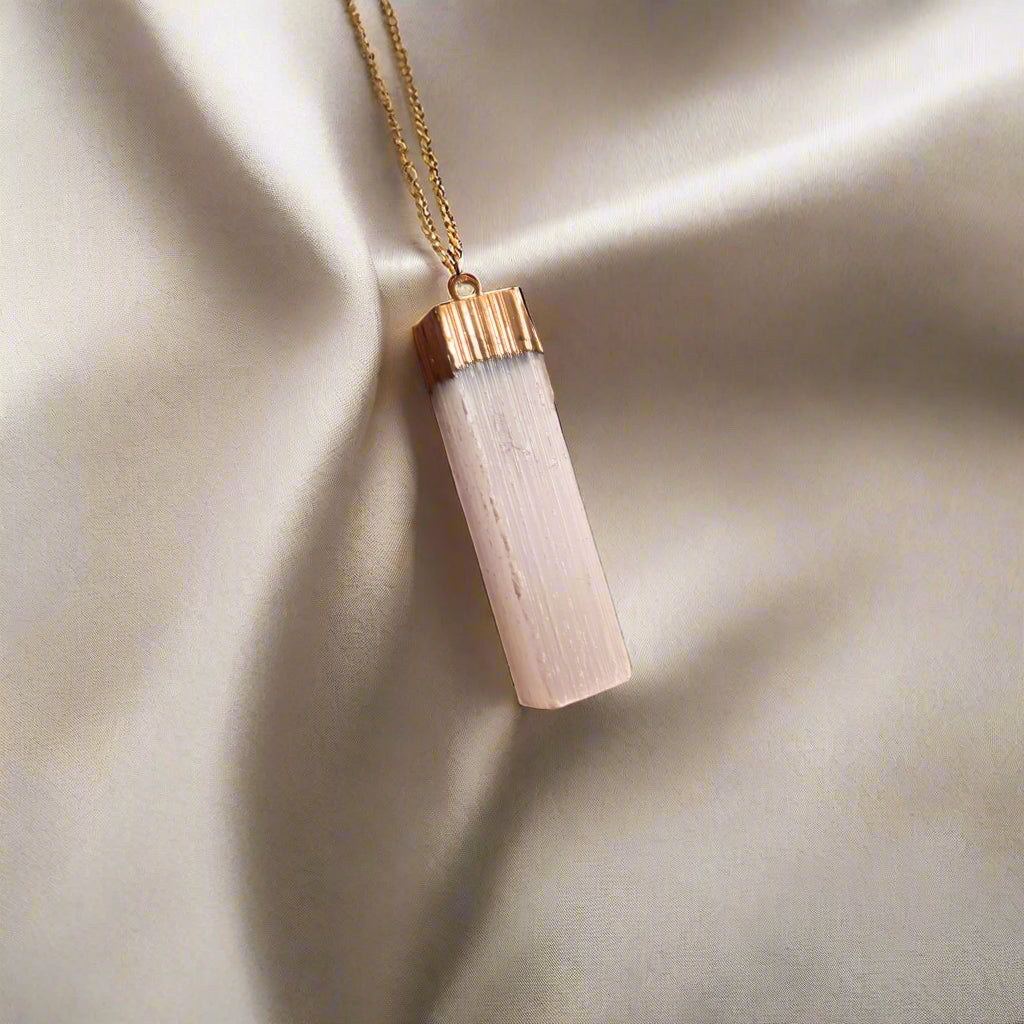 Dyed Satin Spar Necklace
