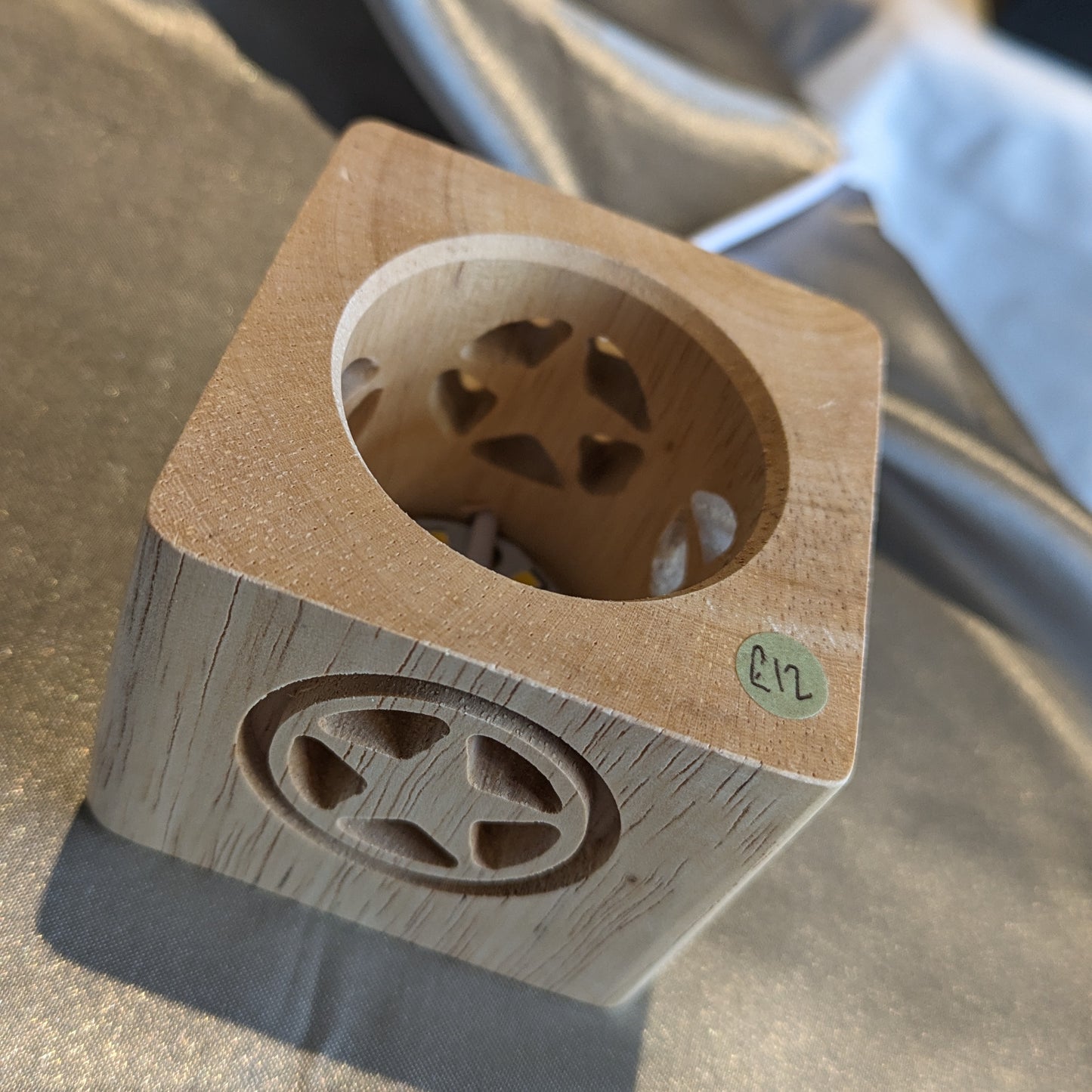 Star Cube Light Stand