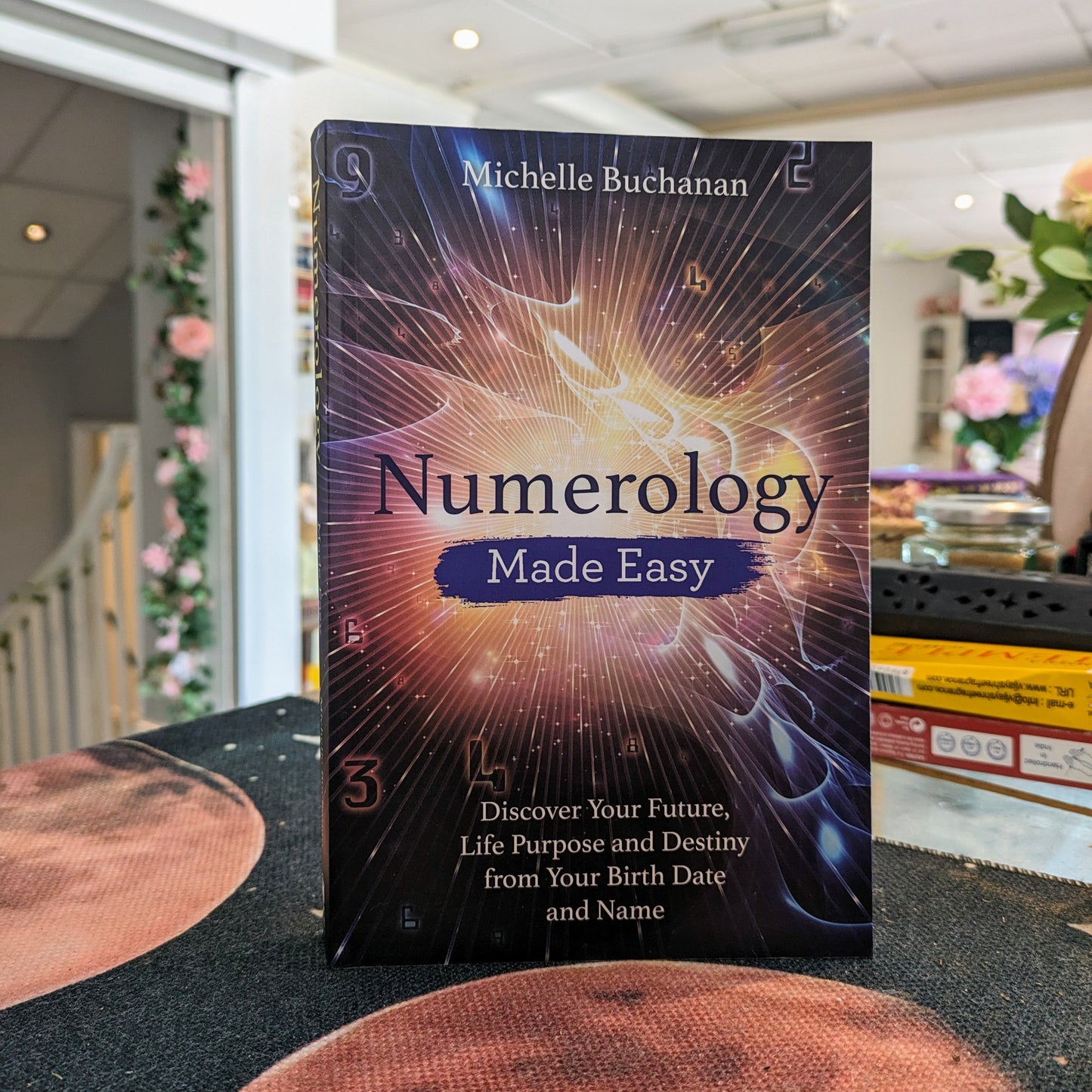 NUMEROLOGY MADE EASY (HAY HOUSE)