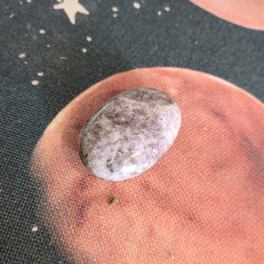 Lepidolite ‘Purple Mica’ Palm Stone (LPS03)
