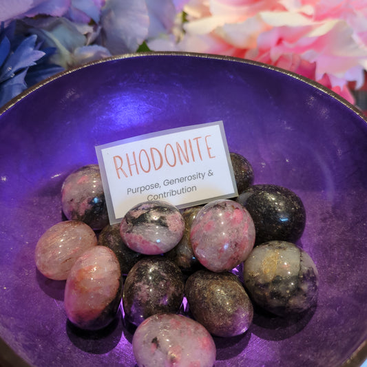 Rhodonite in Quartz Tumble Stone