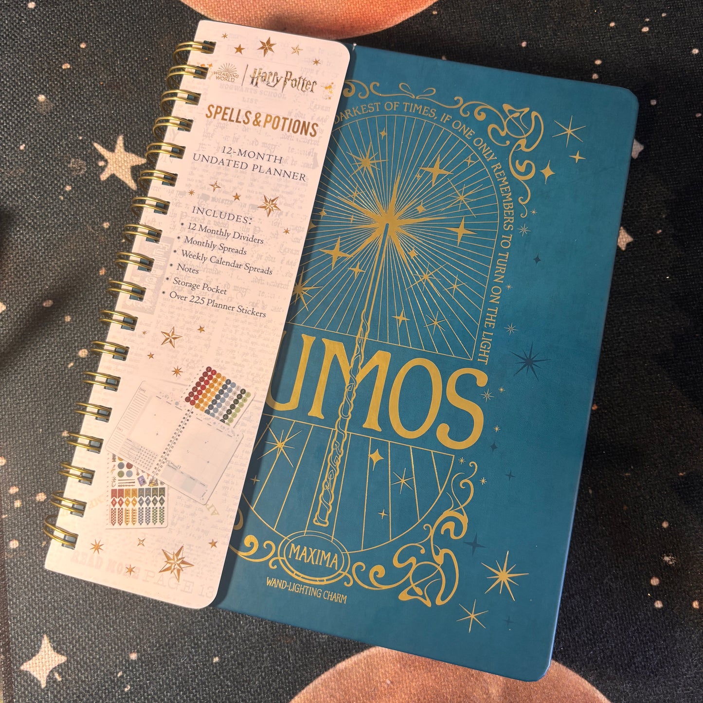 Lumos - Official Harry Potter Undated Planner