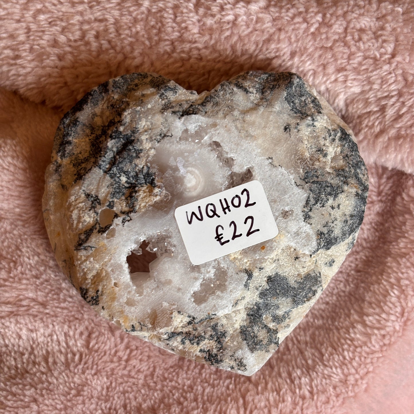 Druzy White Quartz Geode Heart (WQH02)