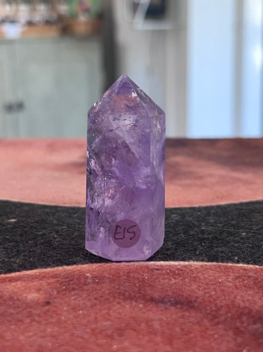 Small Amethyst Tower (A01)