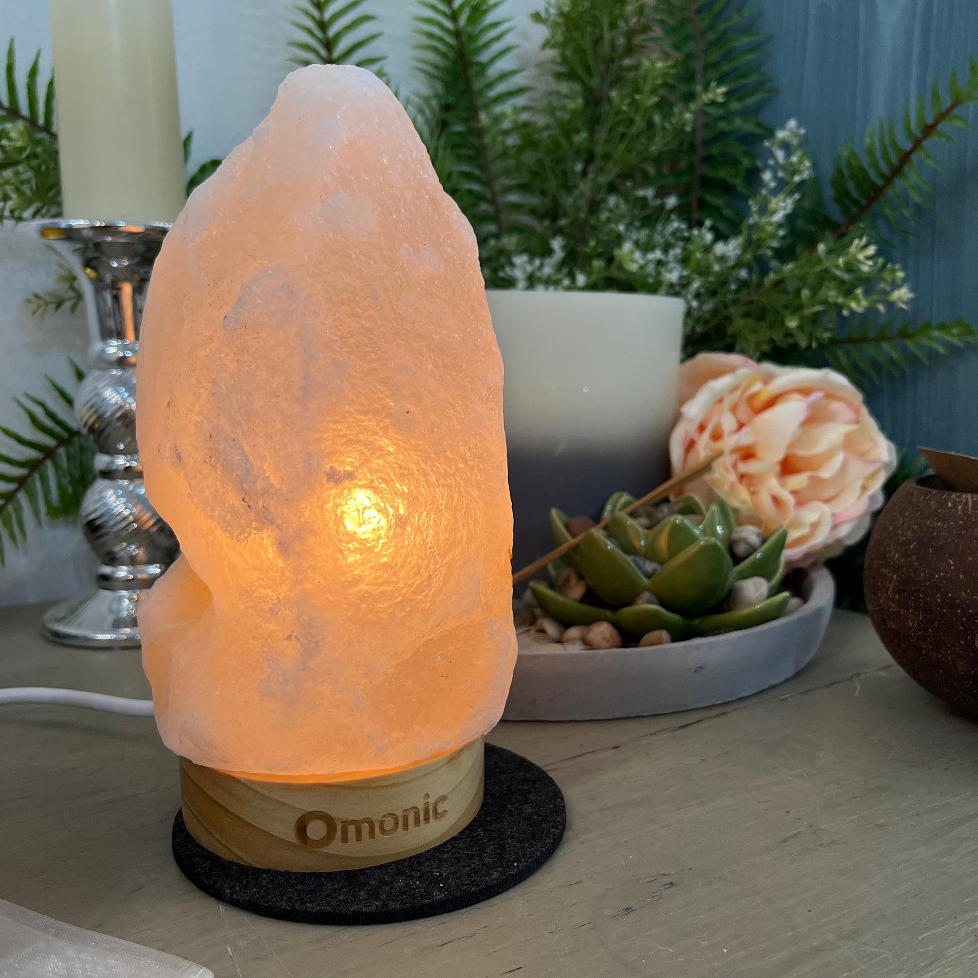 Omonic top salt lamp